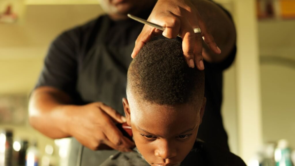 Coiffeur Afro : Trouver Facilement un Salon de Coiffure Afro